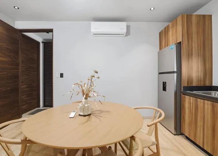 Elegant King | Private Plunge Pool Apartment *