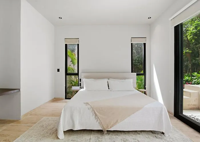 Elegant King | Private Plunge Pool